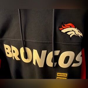 NWT Youth medium Denver Bronco hoodie sweatshirt